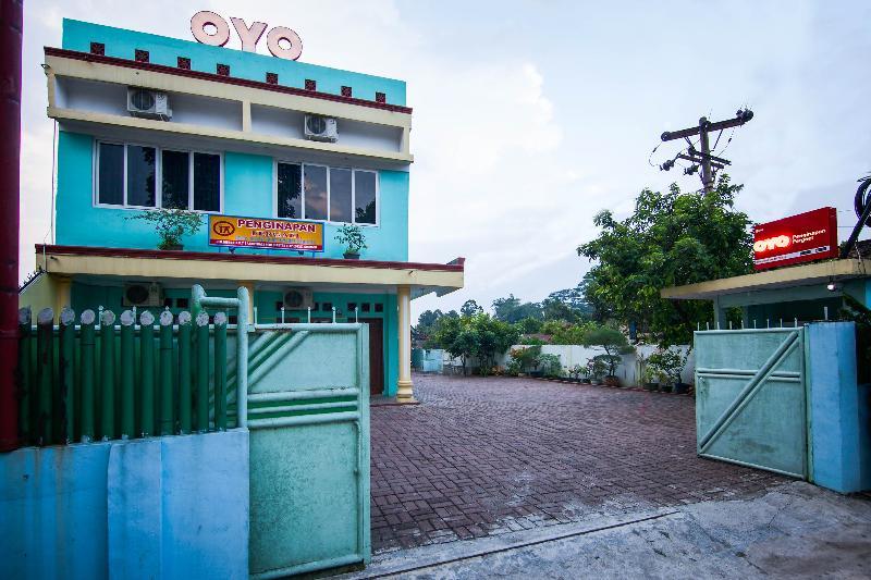 Collection O 1301 Hotel Grand Citra Makassar Exteriör bild