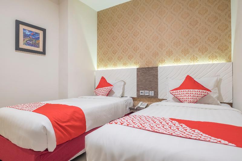 Collection O 1301 Hotel Grand Citra Makassar Exteriör bild